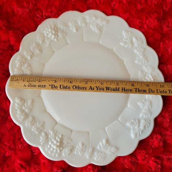 Westmoreland | Dining | Westmoreland Vintage Milk Glass Dinner Plate ...